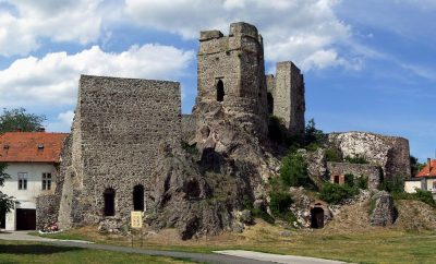 LEVICKÝ HRAD A MESTO LEVICE